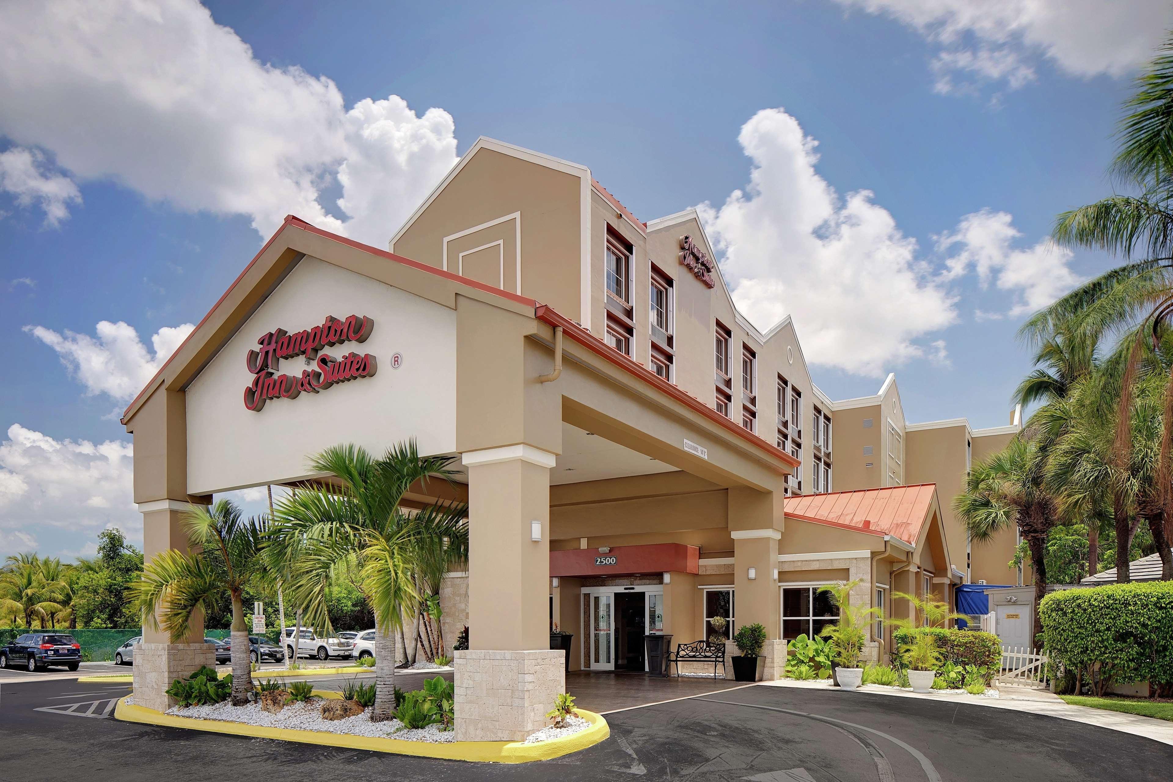Hampton Inn & Suites Fort Lauderdale Airport Hollywood Exteriör bild